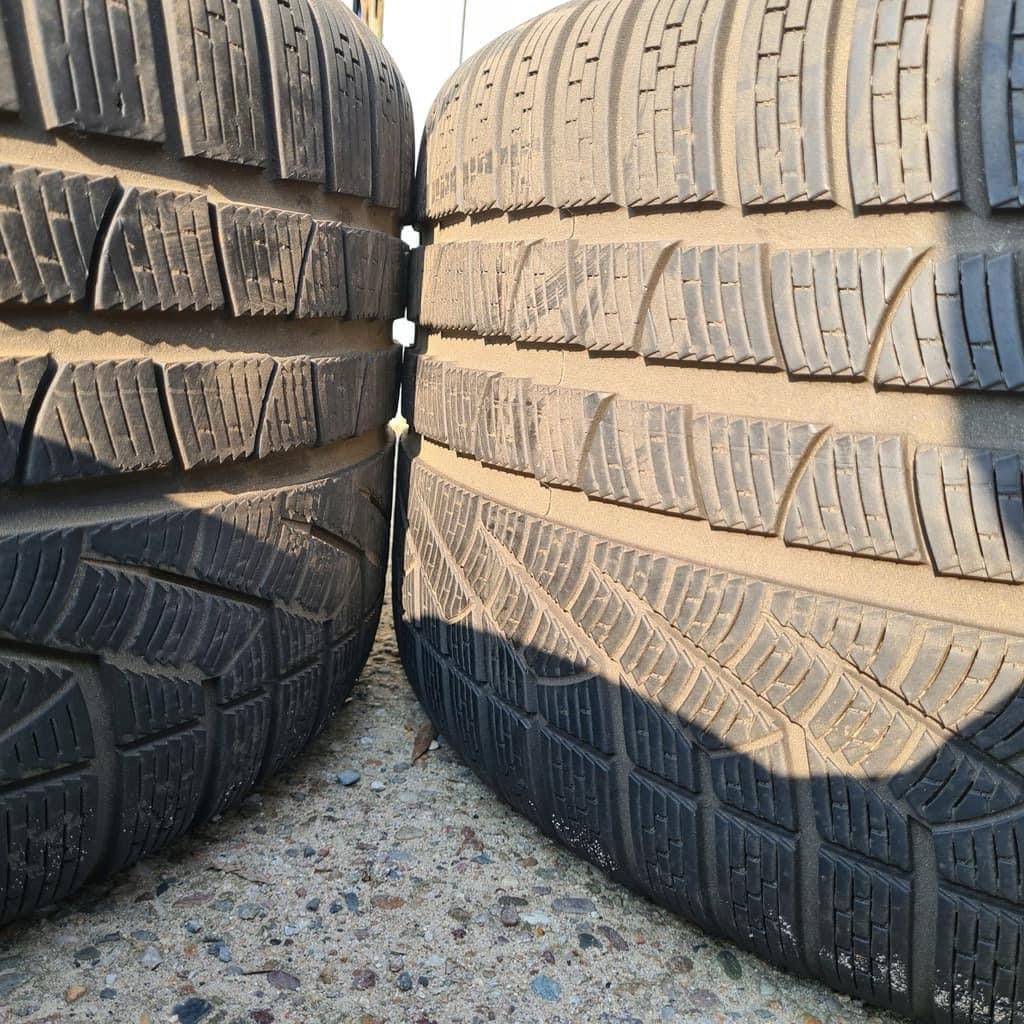 A set of four original 19-inch rims with tires - Image 9